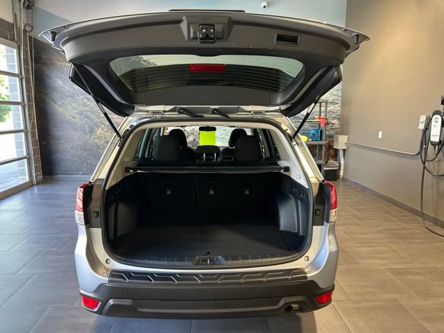 Used 2023 Subaru Forester Premium AWD/4WD image 29