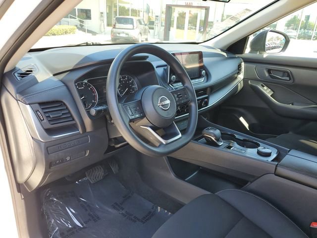 Used 2024 Nissan Rogue S image 14