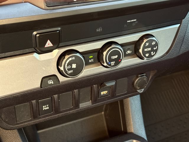 Used 2022 Toyota Tacoma SR w/ SR Convenience Package RWD image 24
