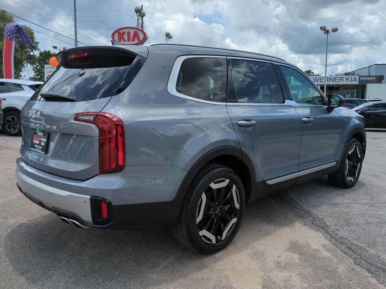 Certified 2024 Kia Telluride S FWD image 5