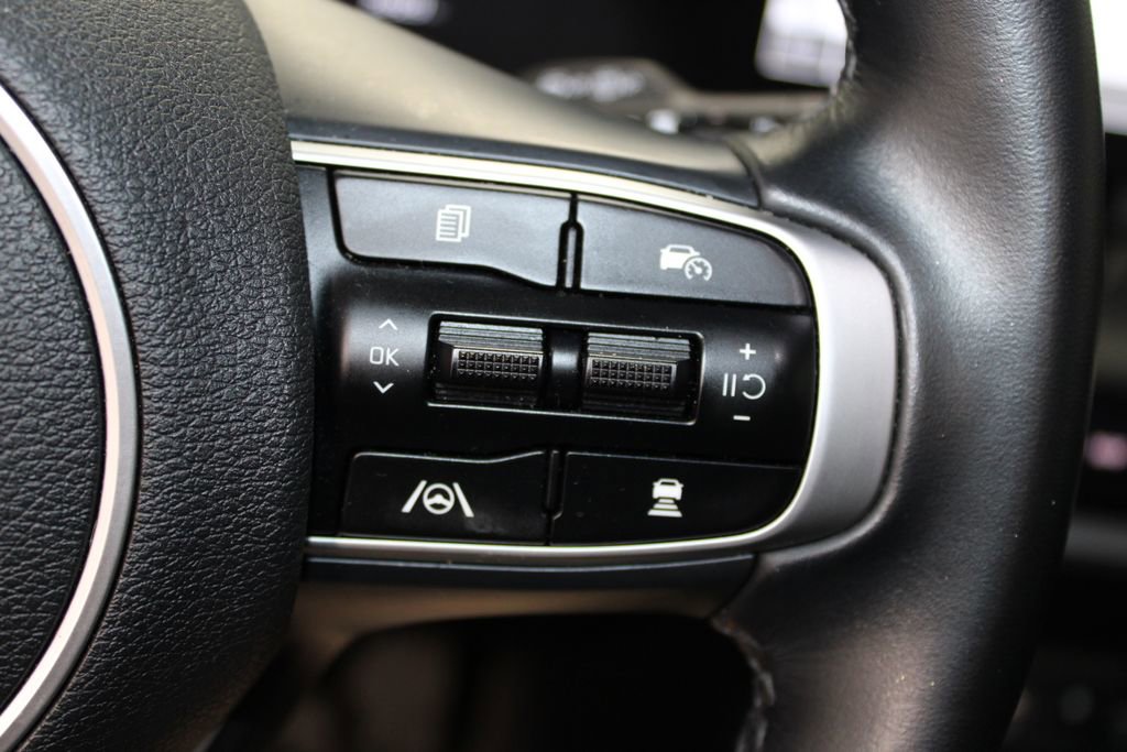 Used 2024 Kia Sportage SX FWD image 22