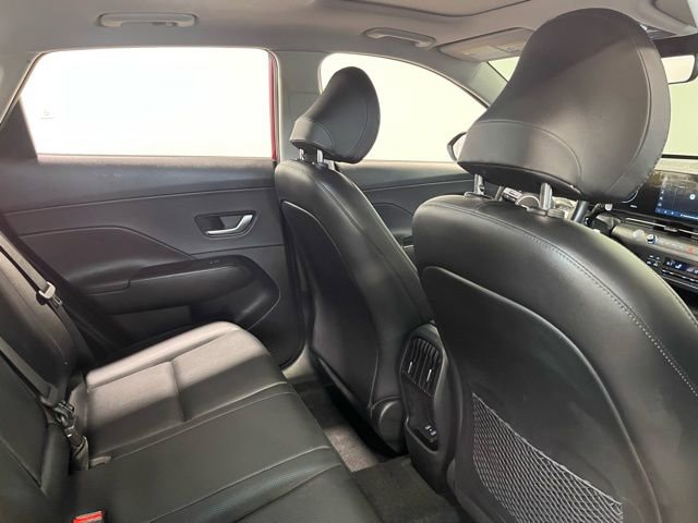 Used 2024 Hyundai Kona Limited image 14