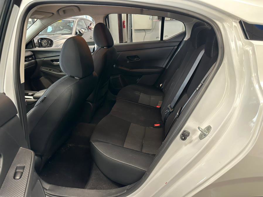 Used 2024 Nissan Sentra SV FWD image 23