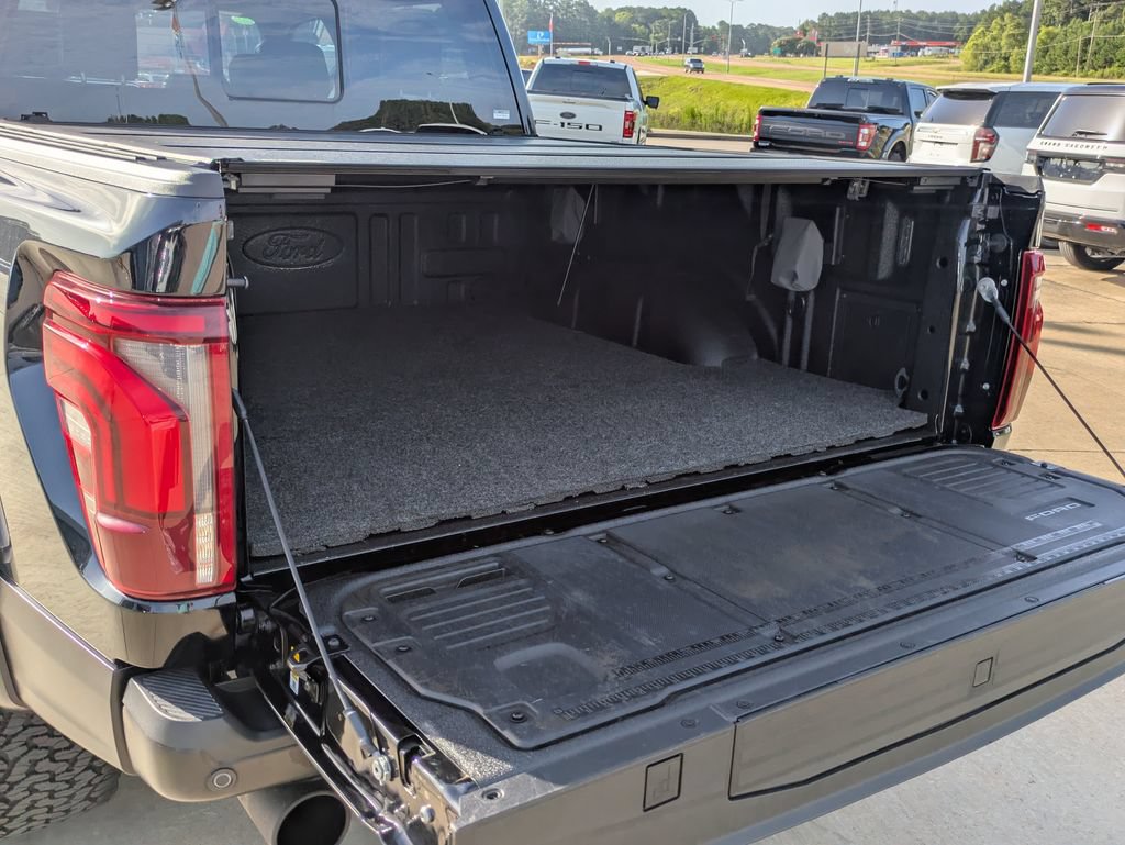 Used 2025 Ford F150 Raptor AWD/4WD image 7