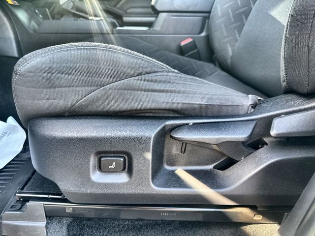 Used 2024 Toyota Tacoma SR5 w/ SR5 Upgrade Package image 21