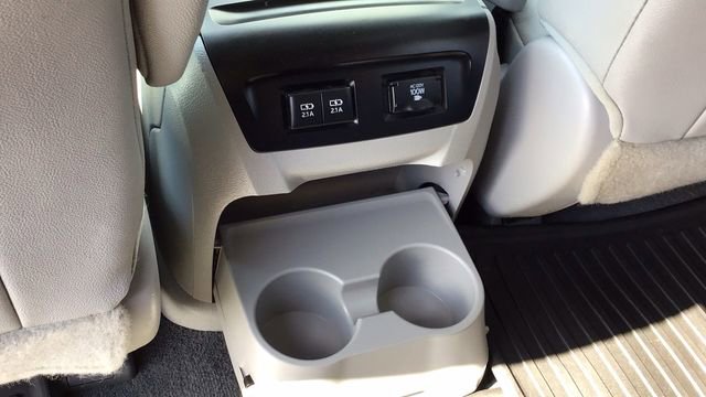 Used 2020 Toyota Sienna XLE image 15