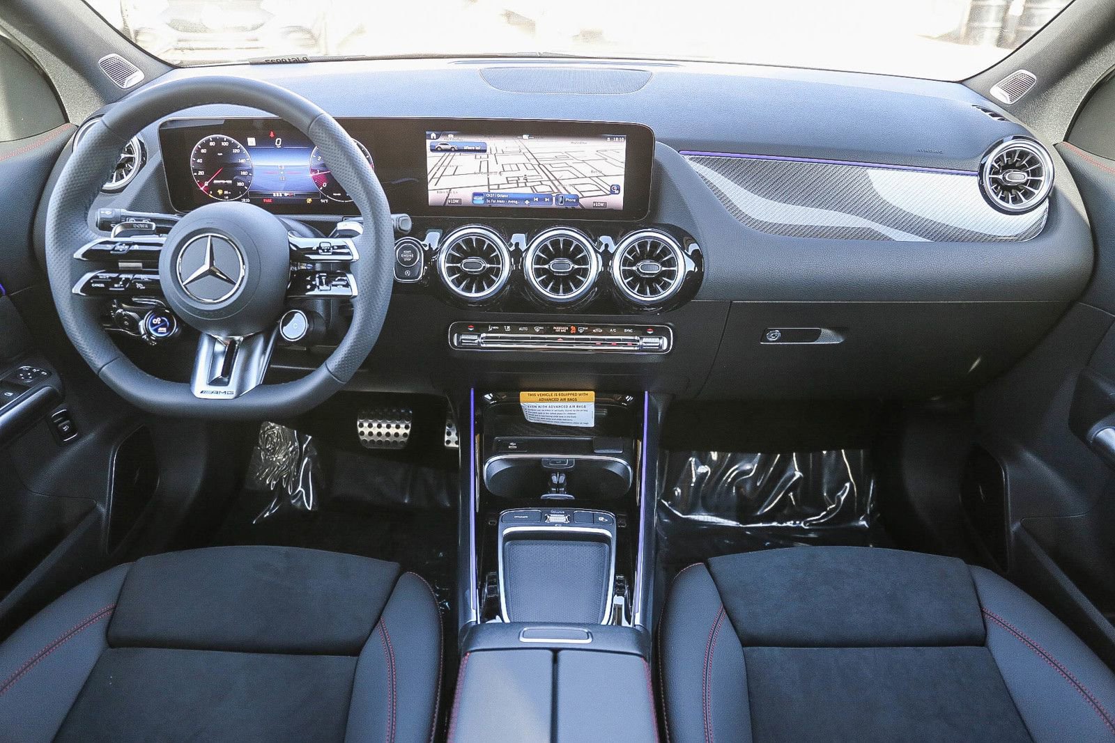 Used 2024 Mercedes-Benz GLA 35 AMG 4MATIC image 13
