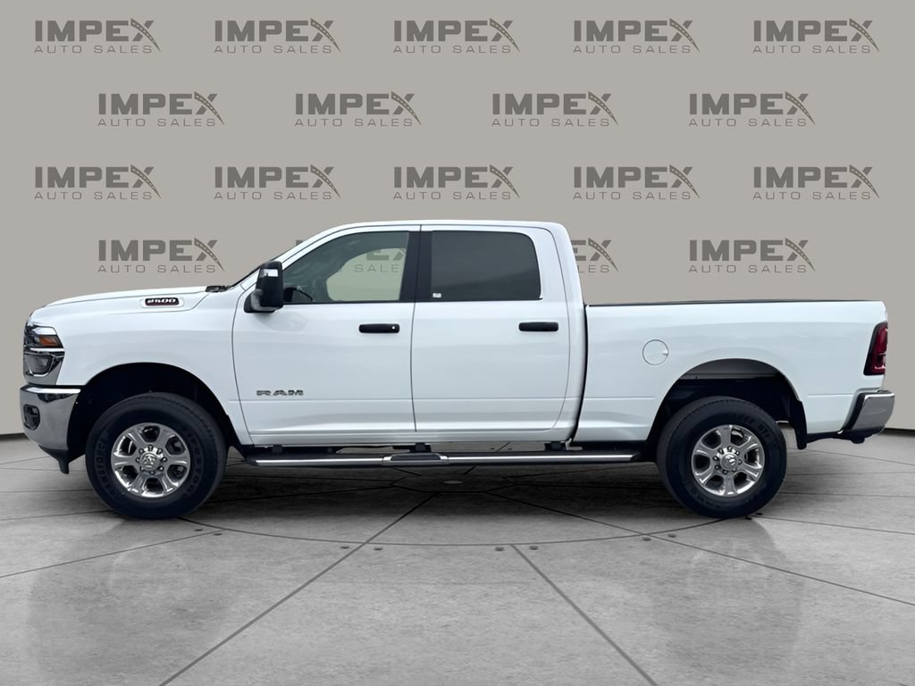 Used 2026 RAM 2500 Big Horn AWD/4WD image 2