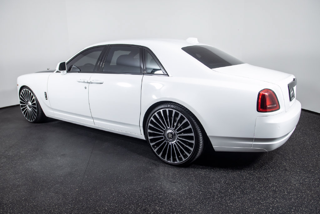 Used 2019 Rolls-Royce Ghost RWD image 11