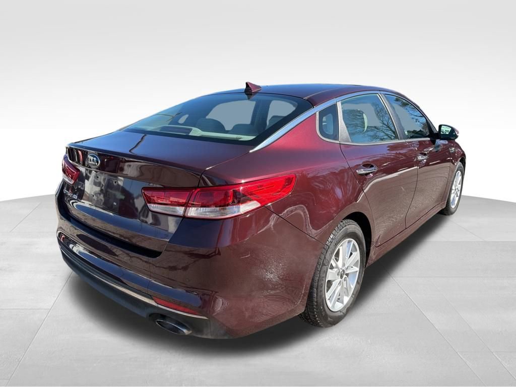 Used 2018 Kia Optima LX image 5