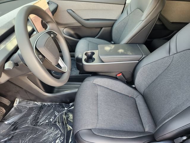 Used 2026 Tesla Model Y AWD image 4