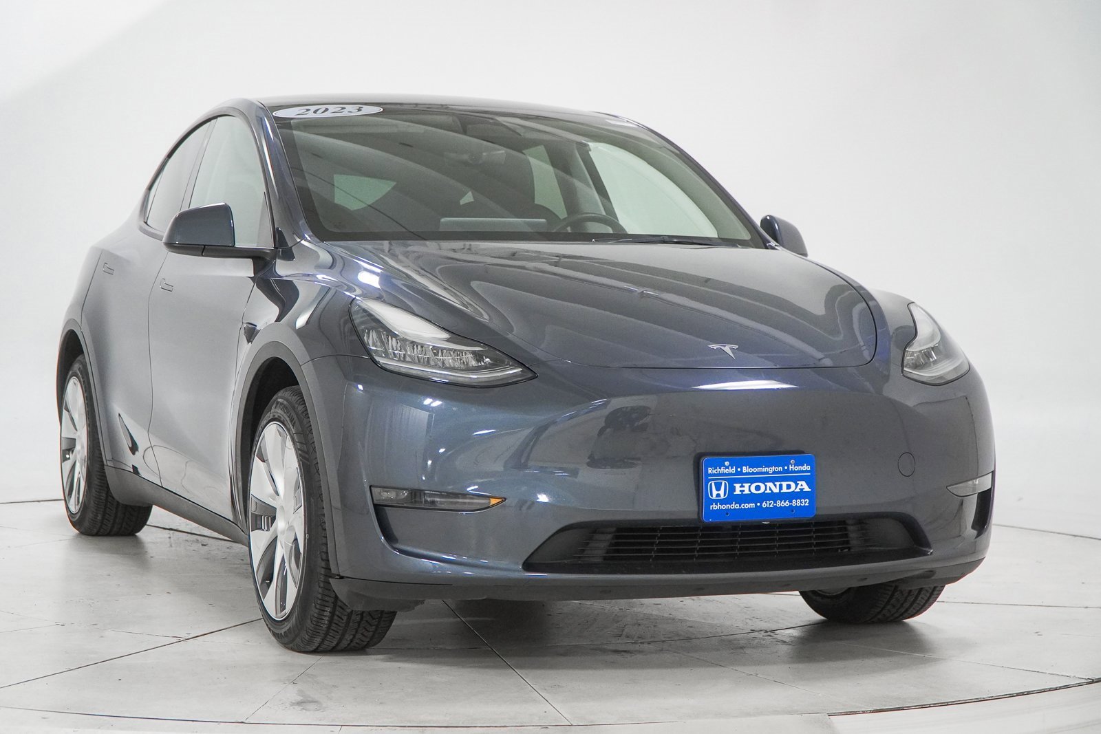 Used 2023 Tesla Model Y Long Range image 17