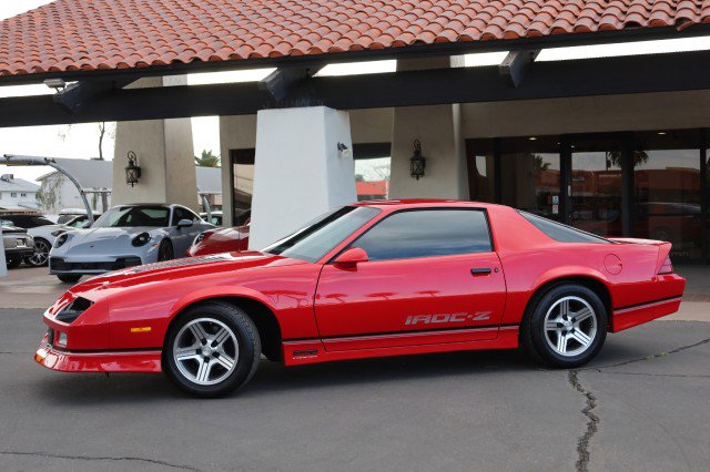 Used 1990 Chevrolet Camaro IROC-Z RWD image 5
