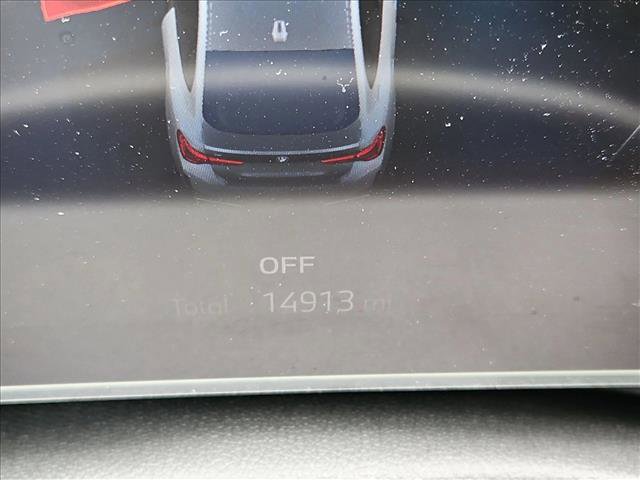 Used 2025 BMW i4 eDrive40 image 11