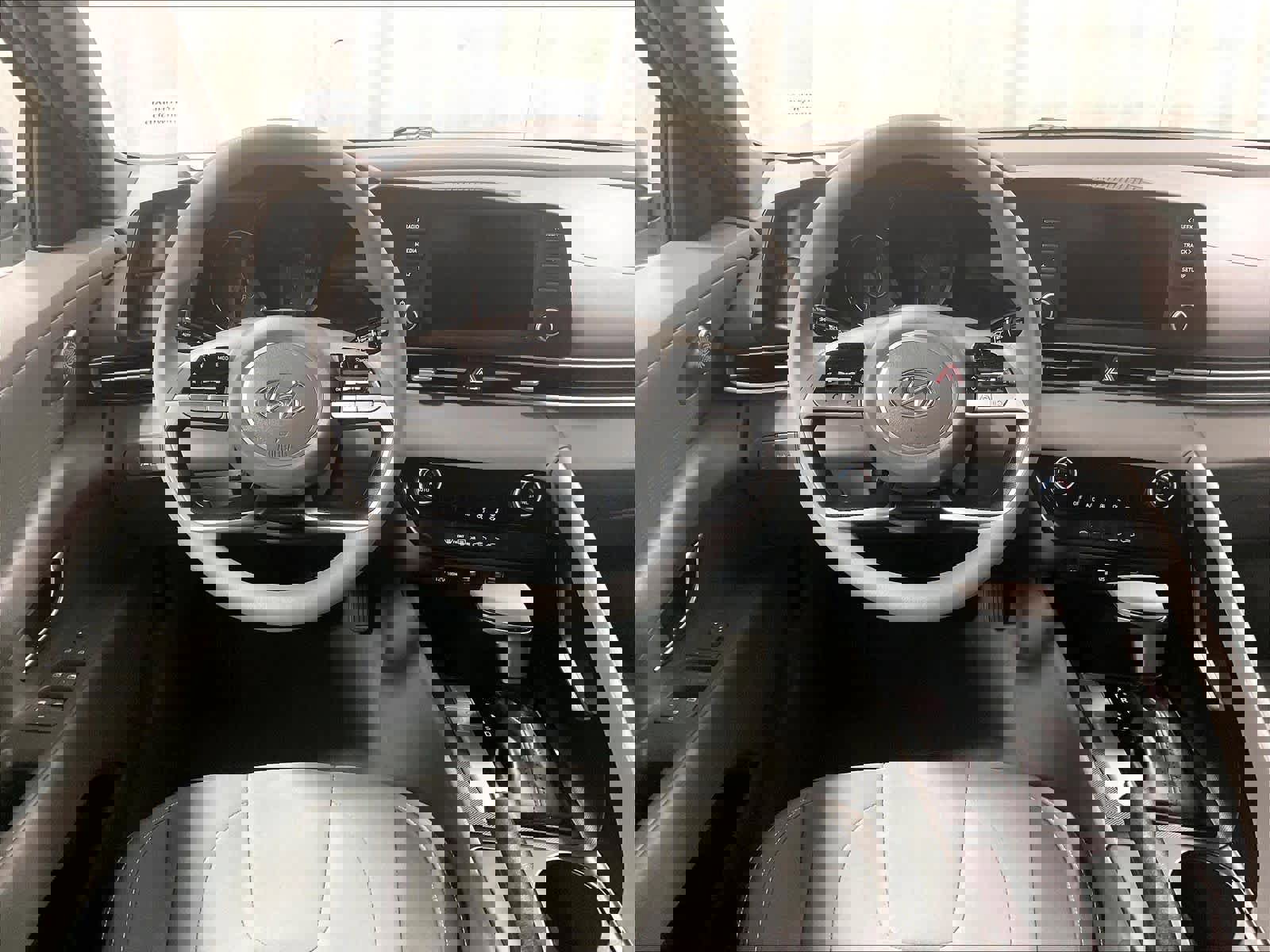 Used 2021 Hyundai Elantra SEL image 17