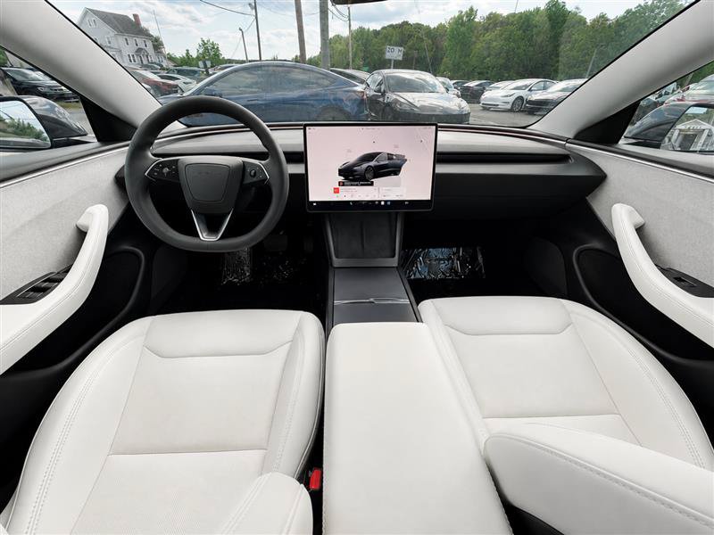 Used 2024 Tesla Model 3 Standard Range RWD image 2
