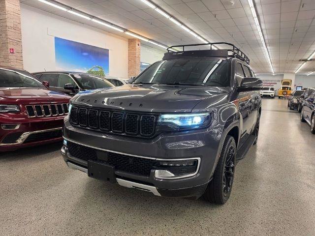 Used 2022 Jeep Wagoneer Series II w/ Premium Group I AWD/4WD image 2