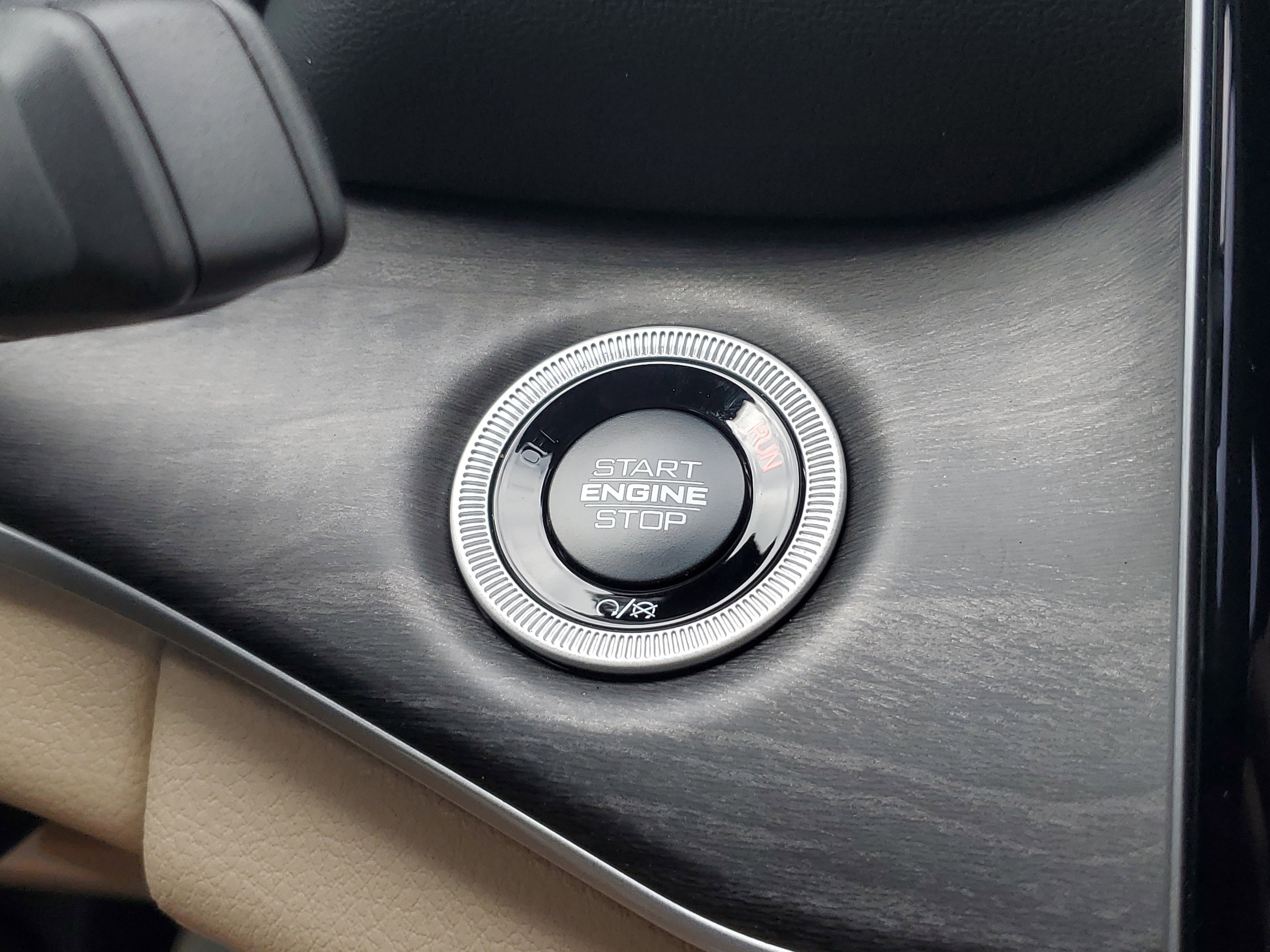 Used 2025 Jeep Grand Cherokee L Limited image 25