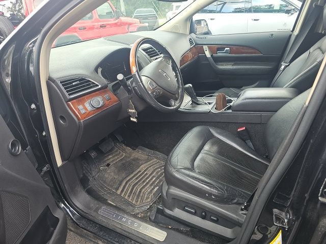Used 2013 Lincoln MKX FWD w/ Wood Pkg image 2