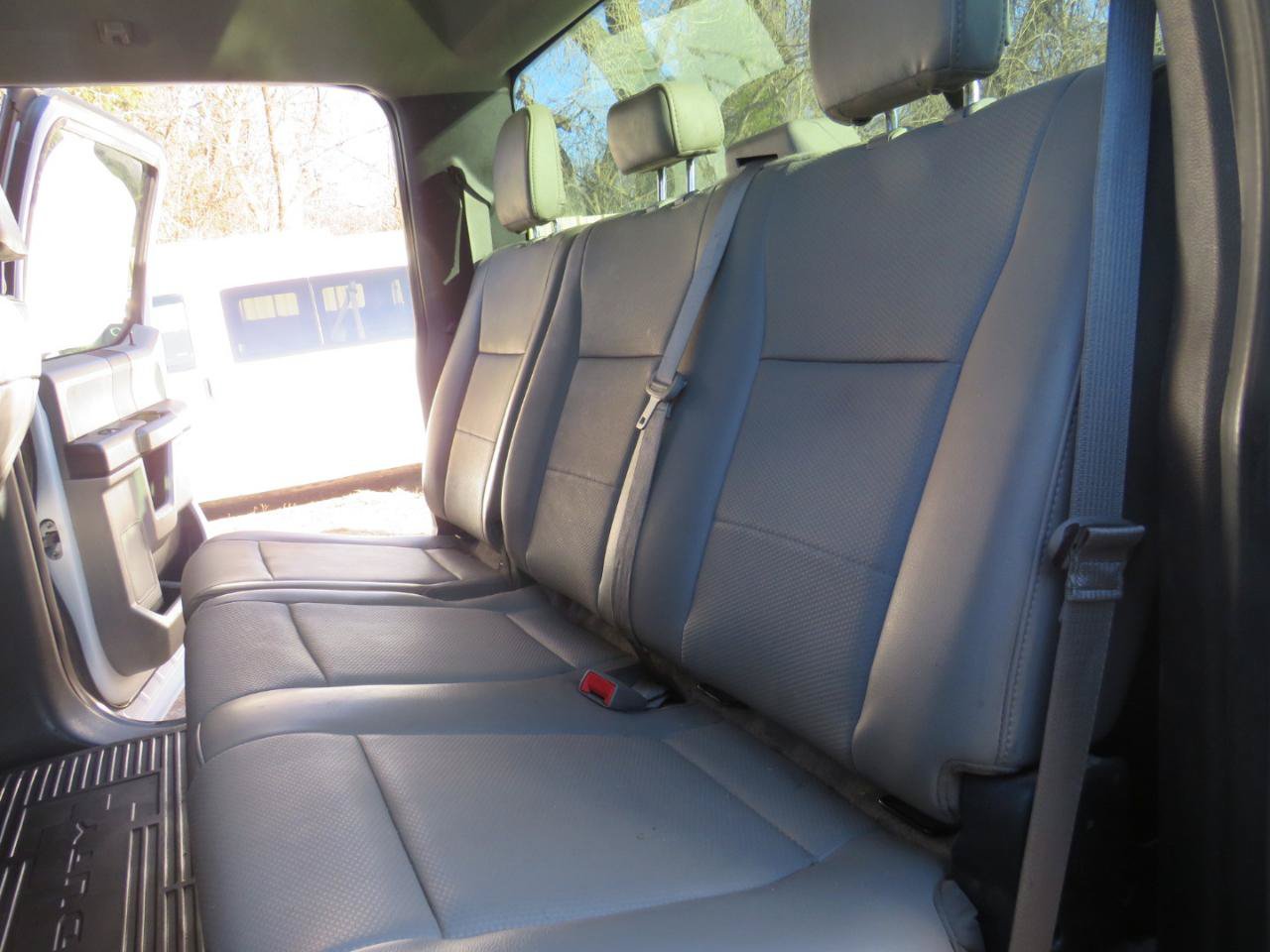 Used 2019 Ford F250 XL w/ Power Equipment Group AWD/4WD image 32