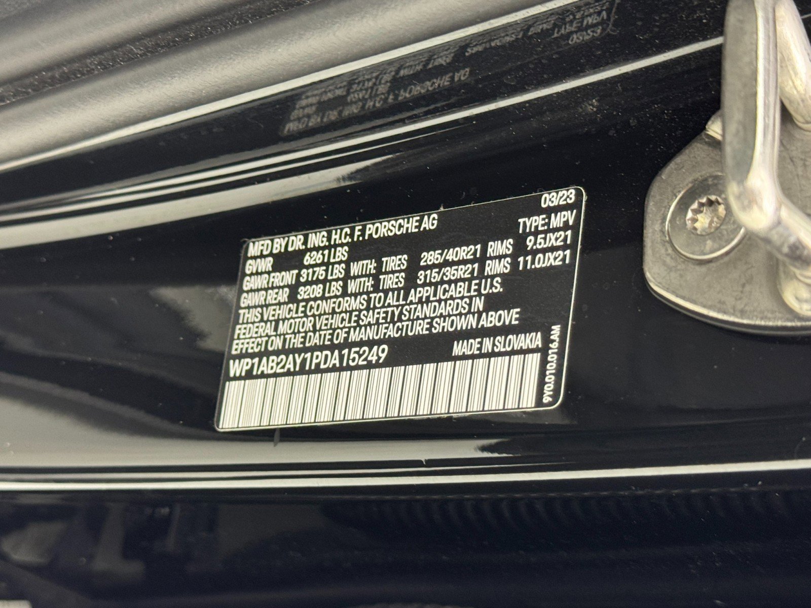 Used 2023 Porsche Cayenne S Platinum image 47