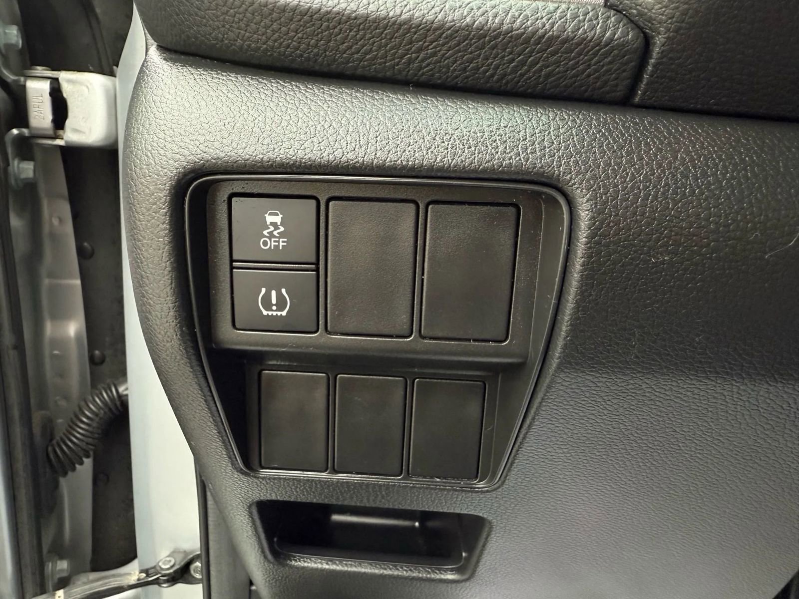 Used 2019 Honda CR-V LX image 23