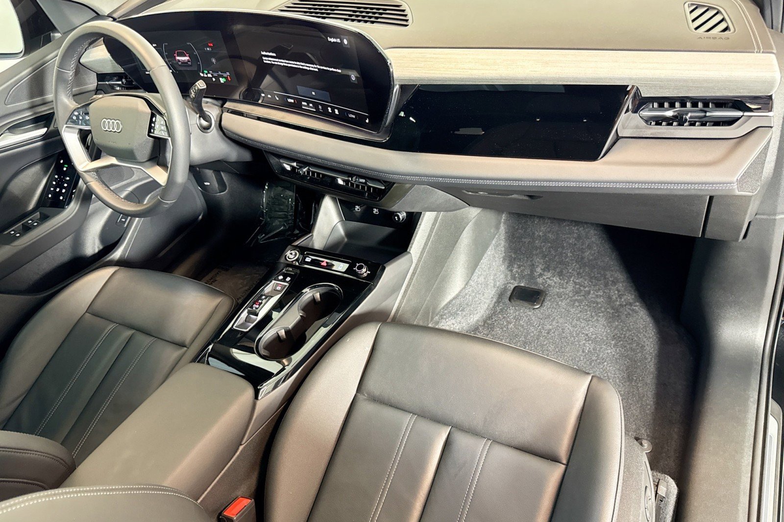 Used 2025 Audi Q6 e-tron Premium w/ Convenience Package image 27