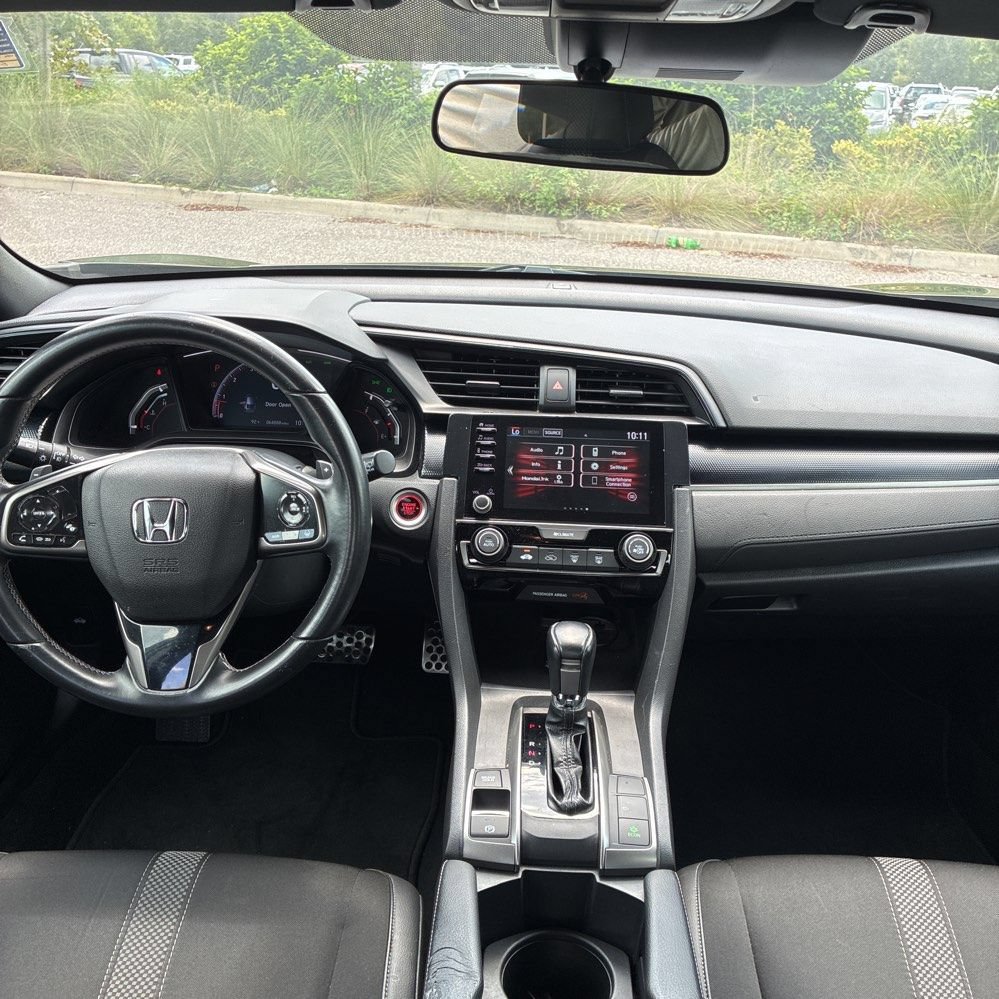 Used 2021 Honda Civic Sport image 2