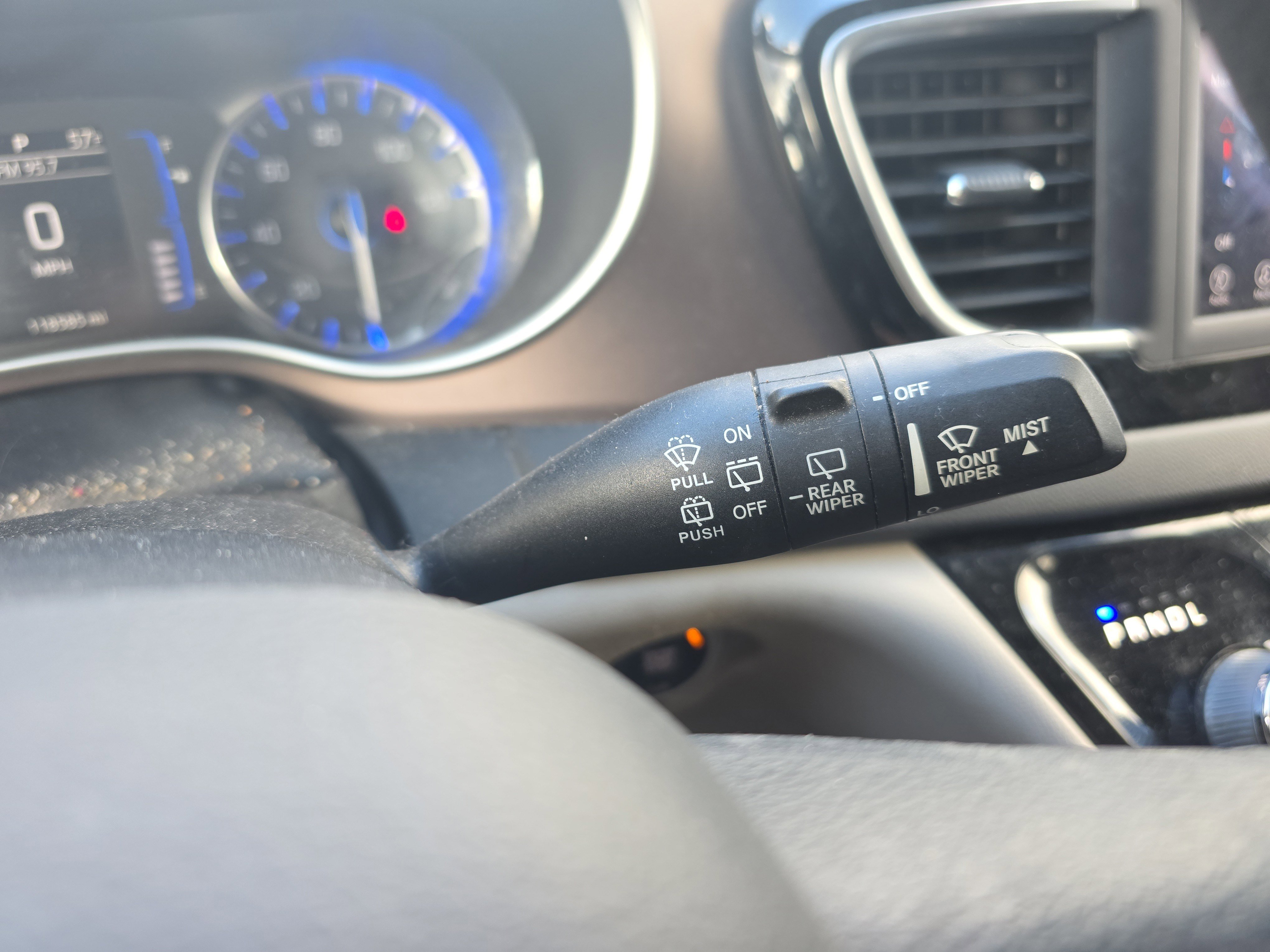 Used 2021 Chrysler Voyager Lxi image 31