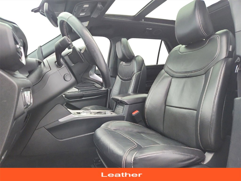 Used 2020 Ford Explorer ST w/ ST Street Pack image 11