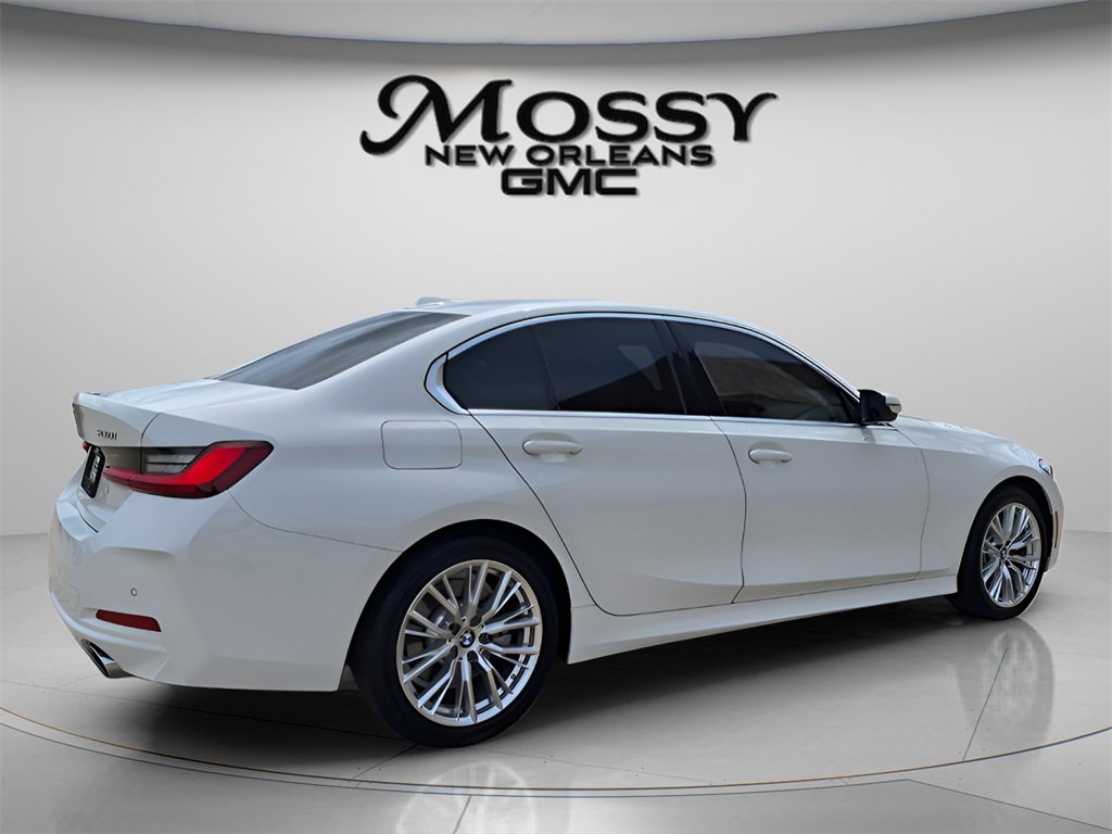Used 2023 BMW 330i Sedan w/ Premium Package image 5