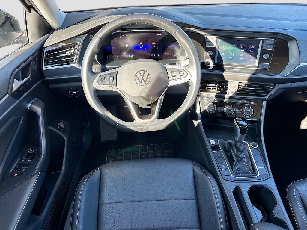 Used 2024 Volkswagen Jetta SE image 22