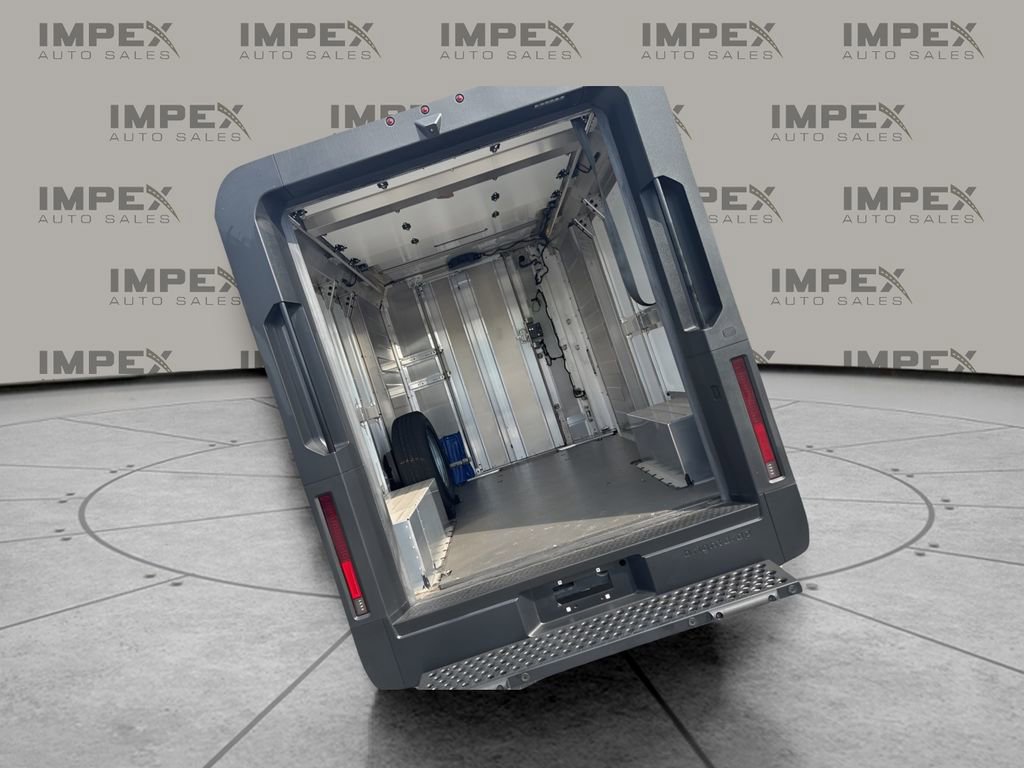 Used 2024 Chevrolet Brightdrop 400 w/ Commercial Equipment Package AWD/4WD image 24