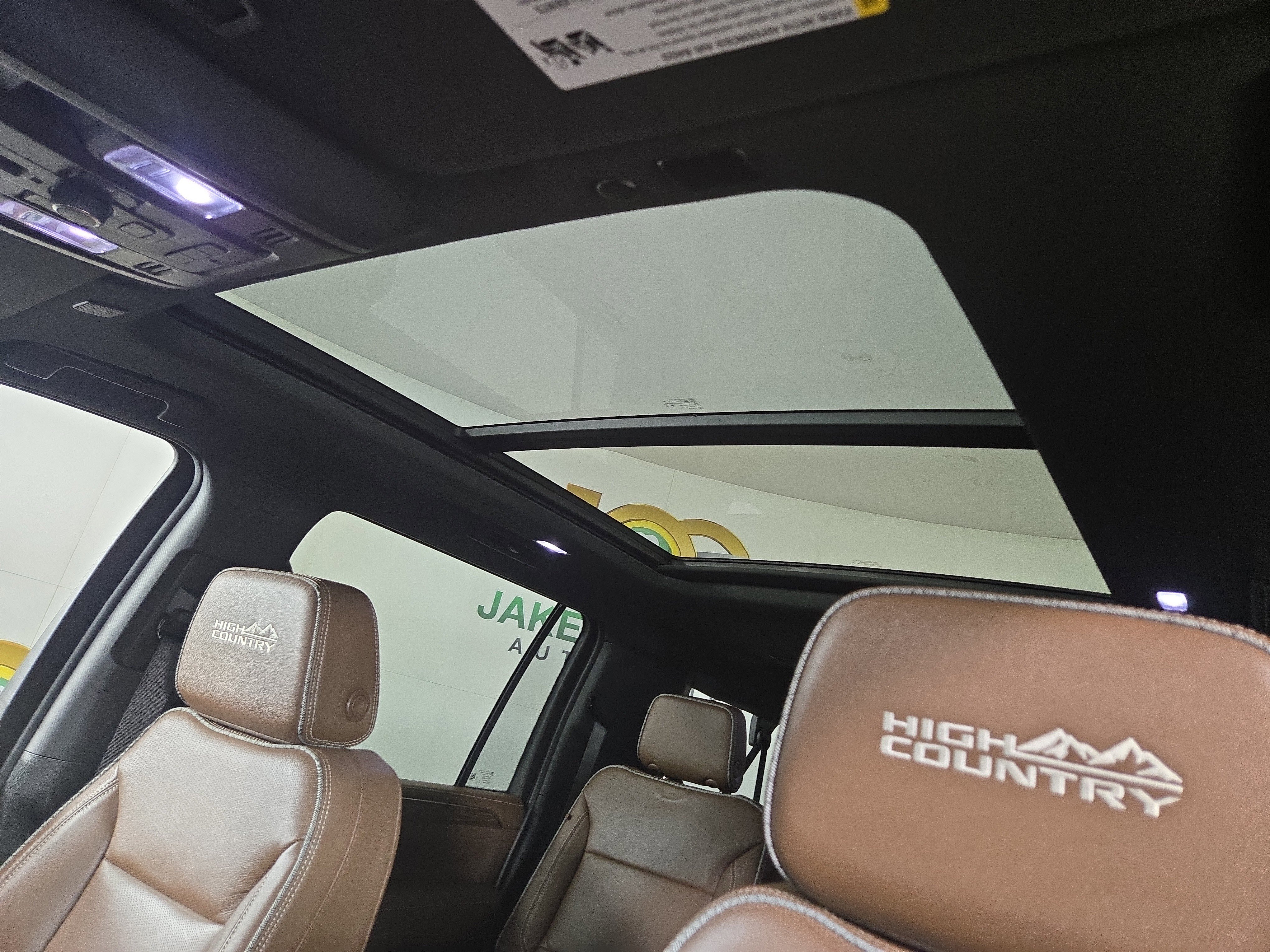 Certified 2023 Chevrolet Suburban High Country image 23