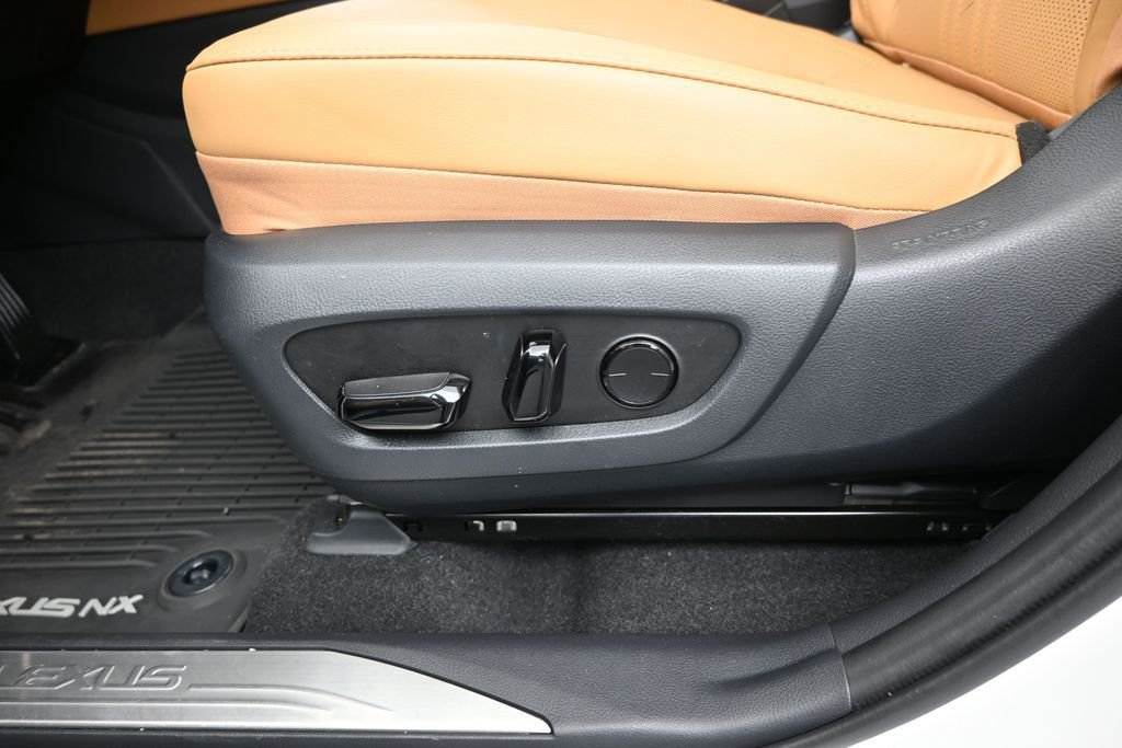 Used 2025 Lexus NX 350 AWD w/ Accessory Package (2T) image 15