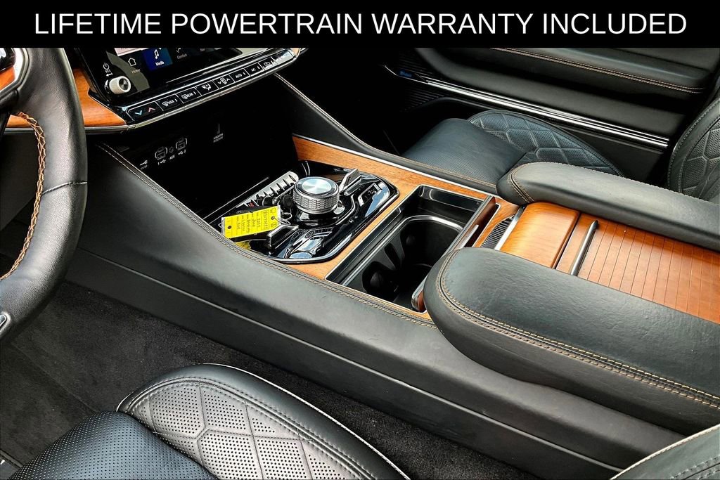 Used 2024 Jeep Grand Wagoneer L Series III image 18