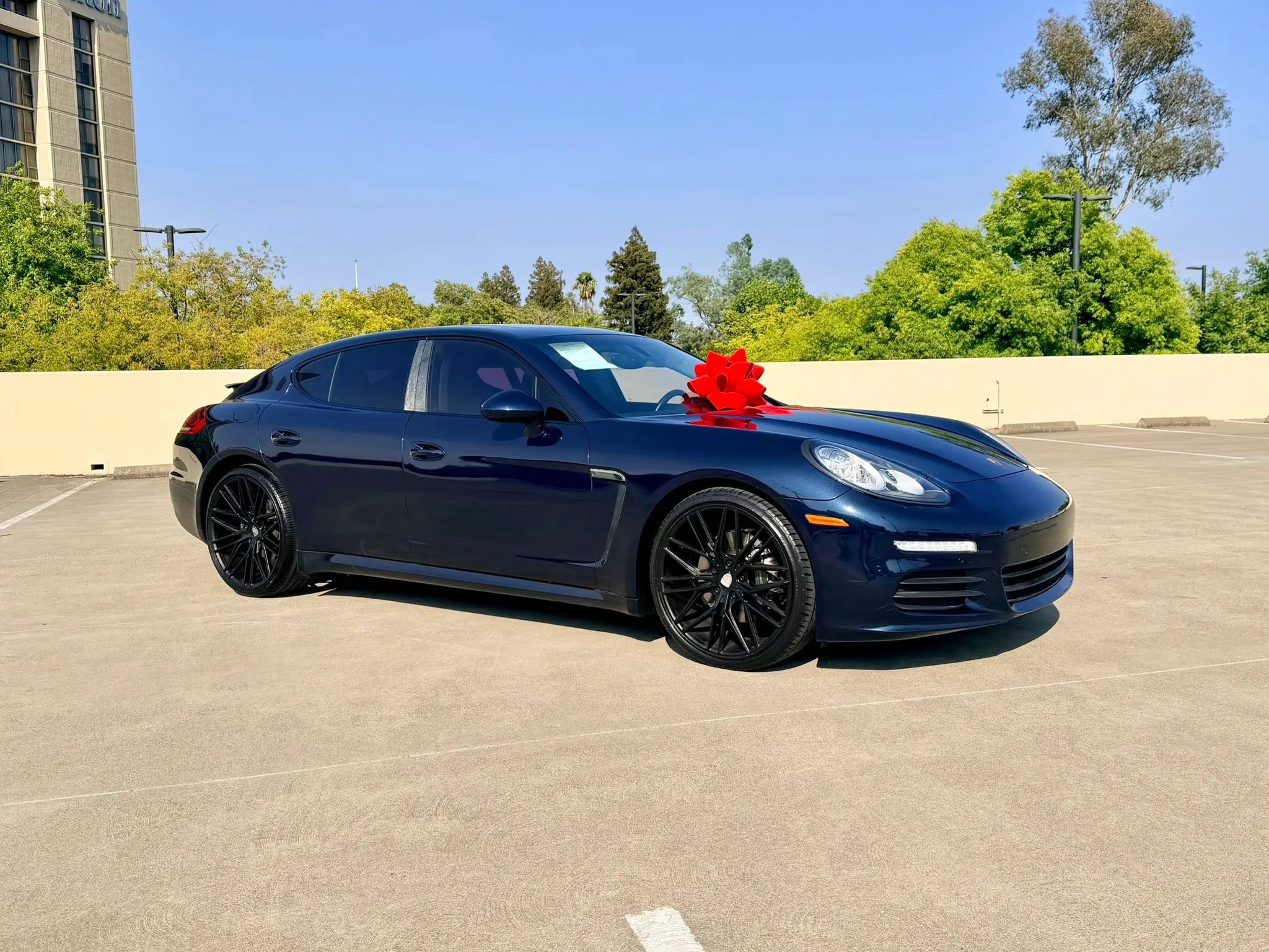 Used 2016 Porsche Panamera Edition RWD image 3