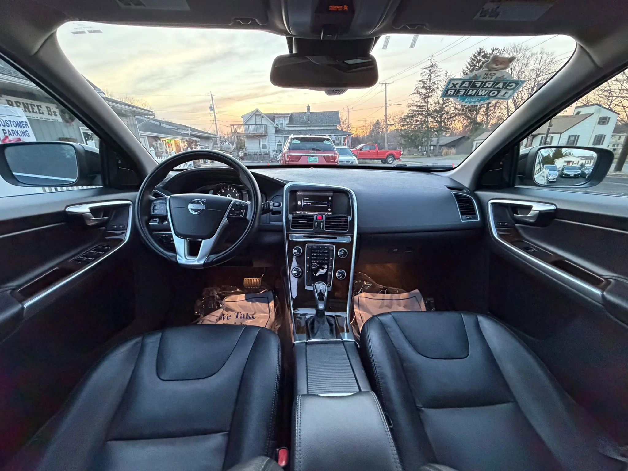 Used 2015 Volvo XC60 T6 image 14