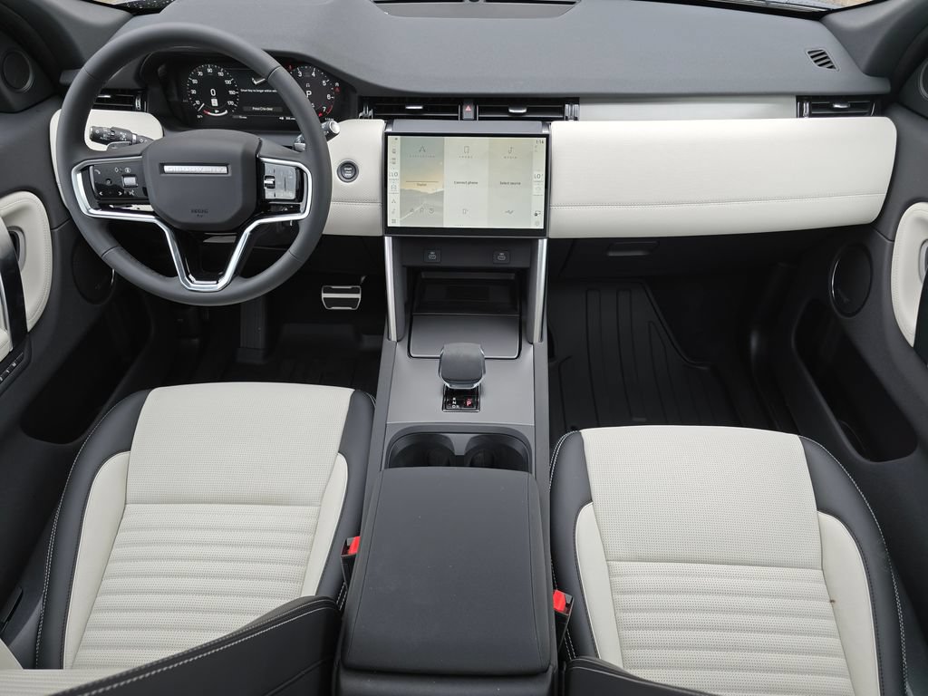 New 2025 Land Rover Discovery Sport Dynamic SE AWD/4WD image 24