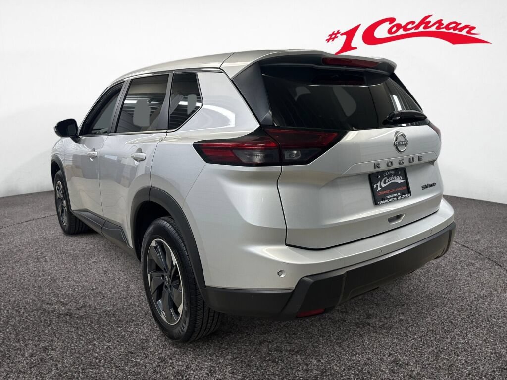 Used 2024 Nissan Rogue SV AWD/4WD image 21