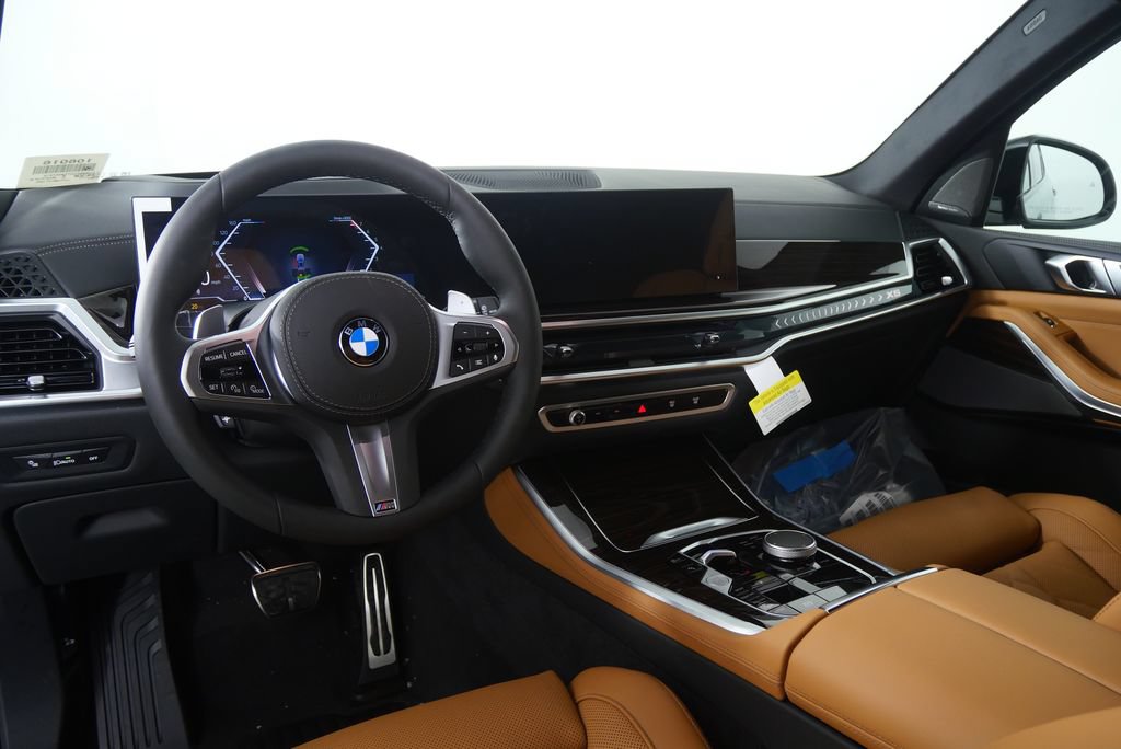 Used 2026 BMW X5 xDrive40i w/ M Sport Package AWD/4WD image 17
