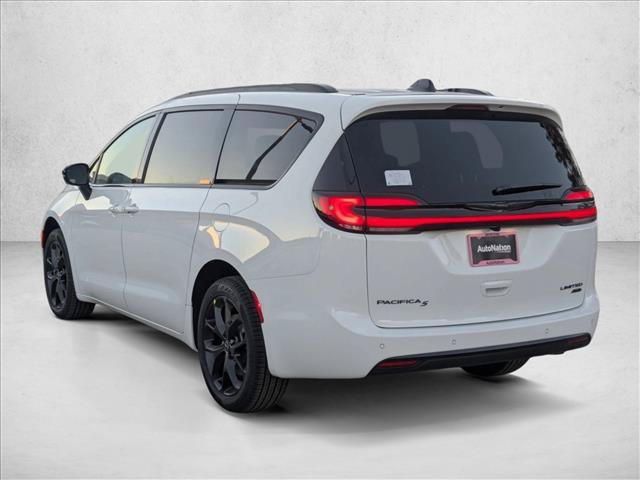 New 2026 Chrysler Pacifica Limited w/ S Appearance Package AWD/4WD image 9