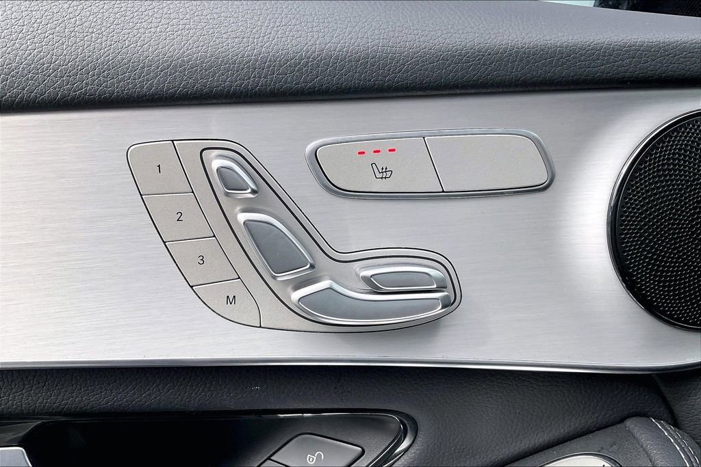 Used 2022 Mercedes-Benz GLC 300 image 34