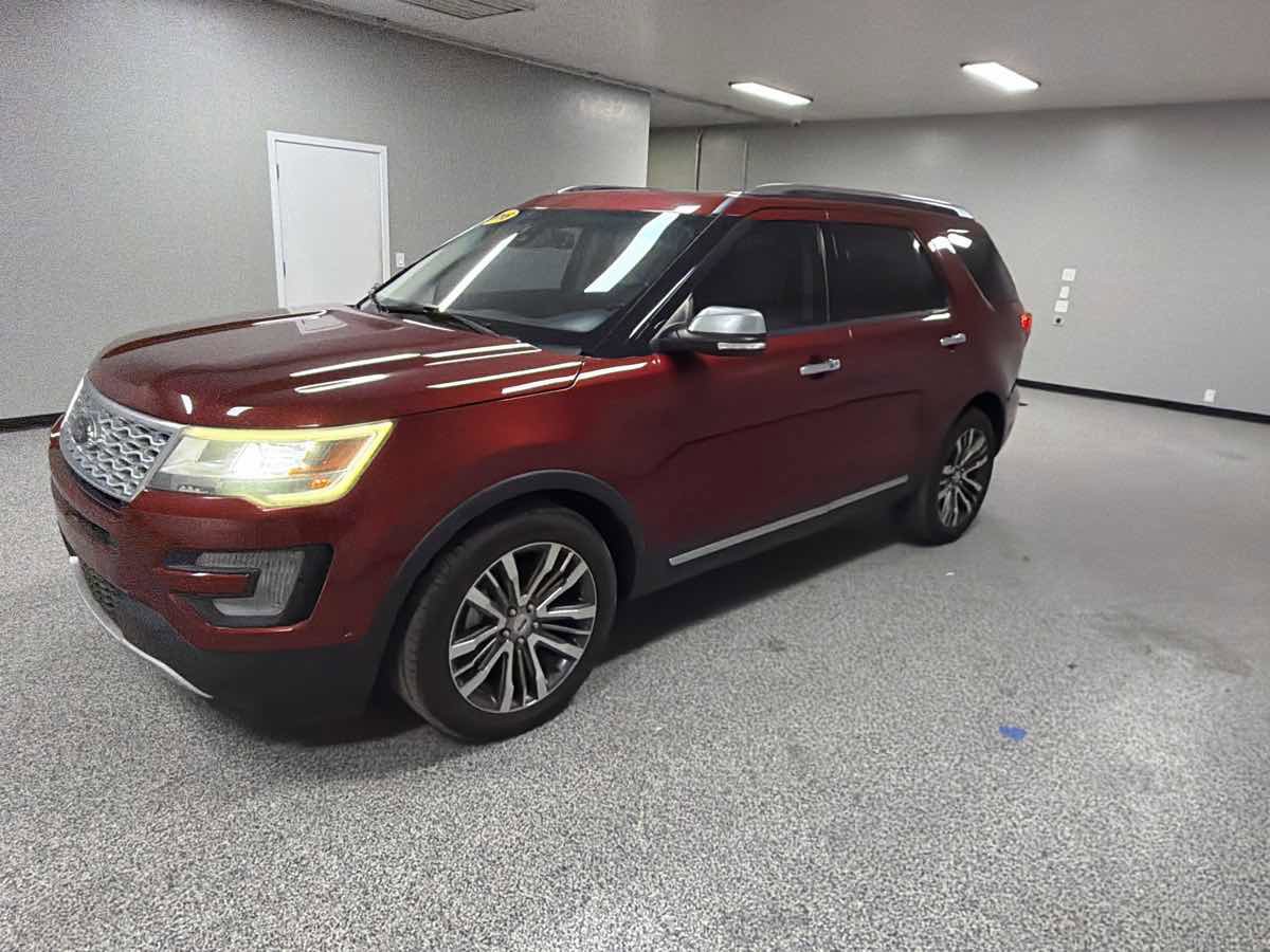 Used 2016 Ford Explorer Platinum AWD/4WD image 7