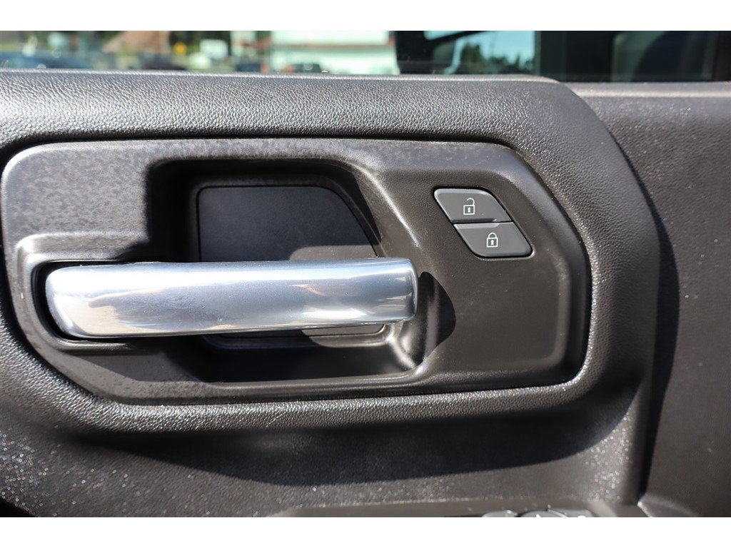 Used 2021 Chevrolet Silverado 2500 Custom w/ Custom Value Package AWD/4WD image 27