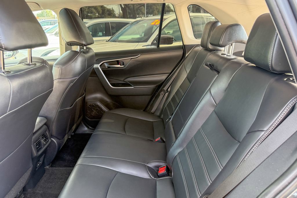 Used 2023 Toyota RAV4 XLE Premium image 26