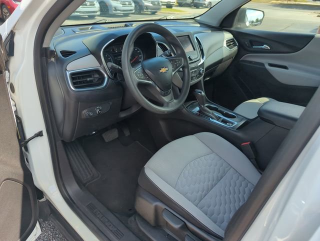 Used 2021 Chevrolet Equinox LS FWD image 10