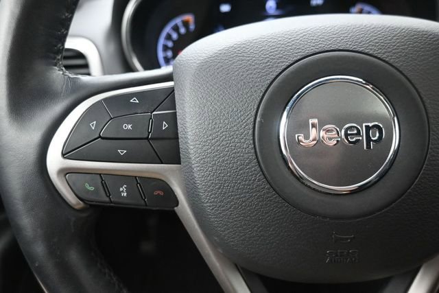 Used 2021 Jeep Grand Cherokee Laredo X AWD/4WD image 26