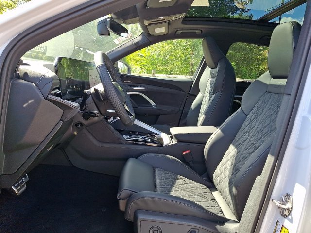 New 2026 Audi SQ5 Premium Plus AWD/4WD image 9
