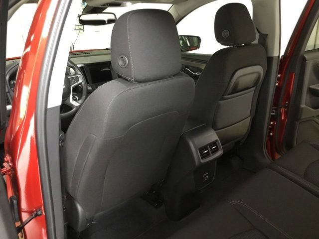 Used 2024 GMC Terrain SLE w/ Driver Convenience Package FWD image 34